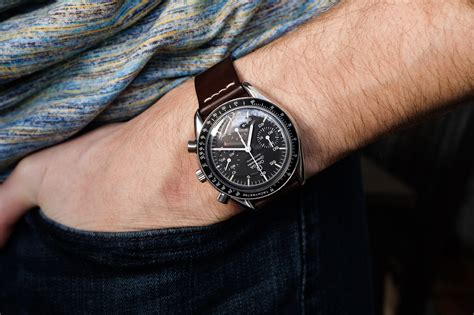 omega speedmaster day date lug width|Omega Speedmaster reduced lug width.